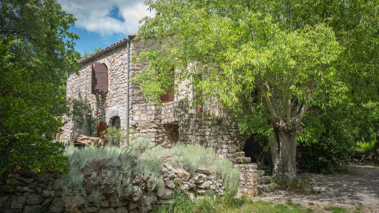 Roulottes Et Cabanes De Saint Cerice Vogue Exterior foto